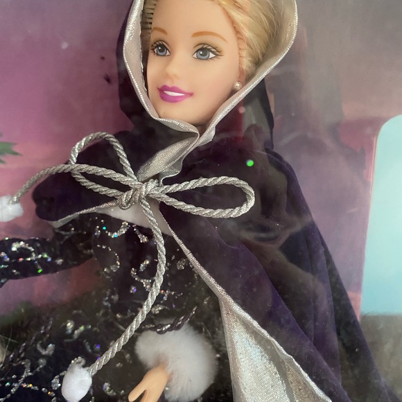 Vintage Royal Romance Barbie Doll with White Stallion 1999 NRFB - Picture 7 of 8